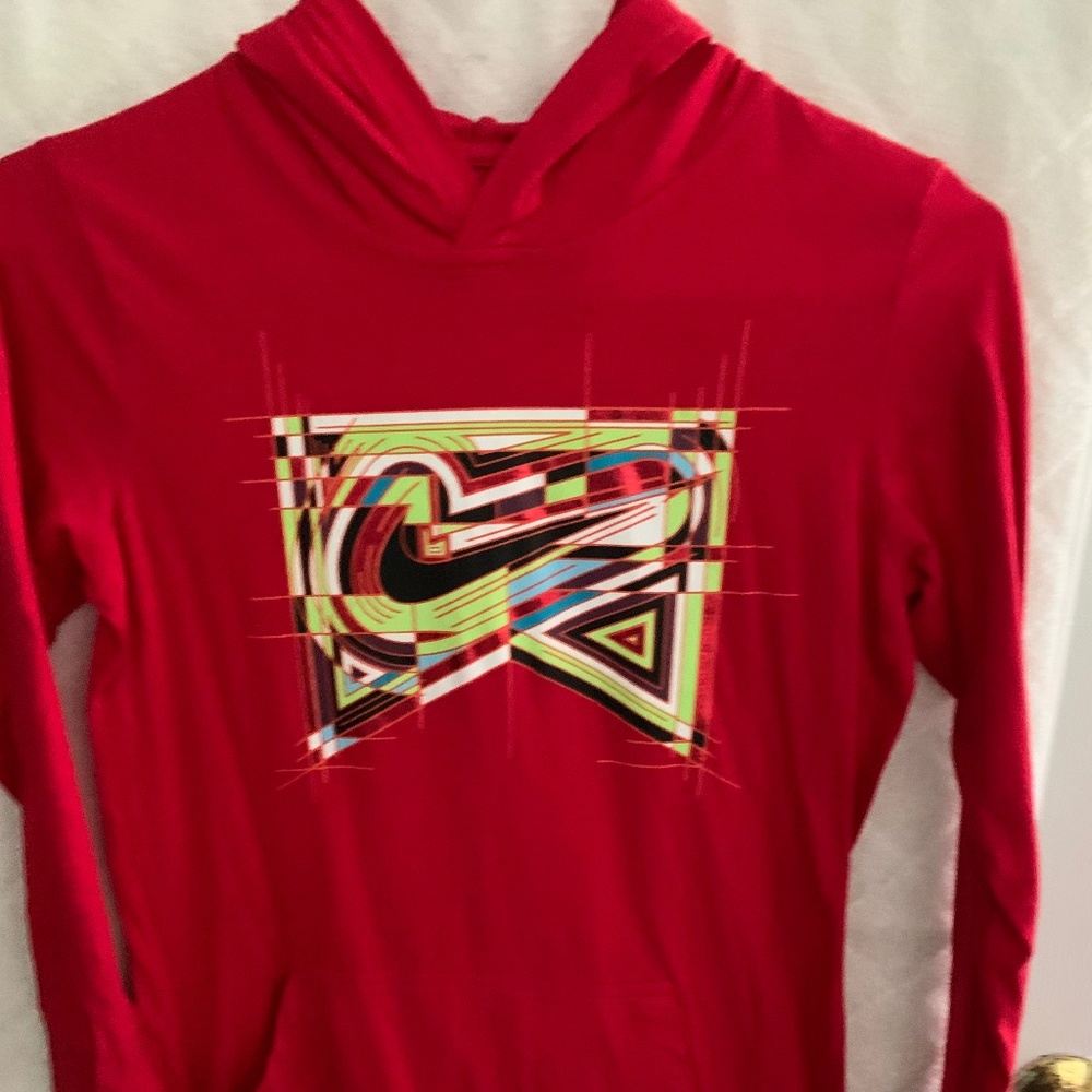 Nike Girl's hoodie with abstract design on front 12-13 years